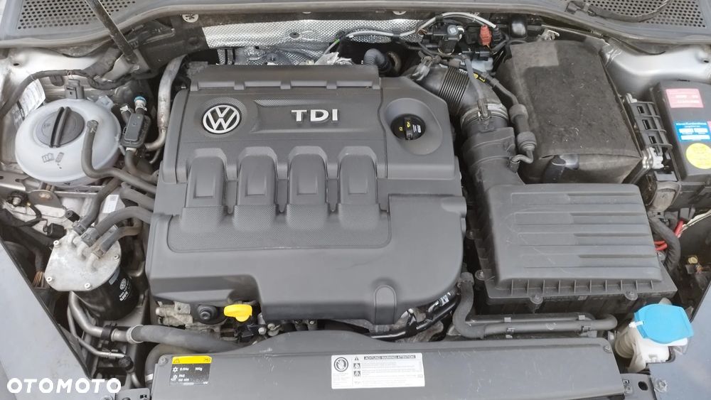 Volkswagen Passat Variant 2.0 TDI SCR DSG Comfortline - 30