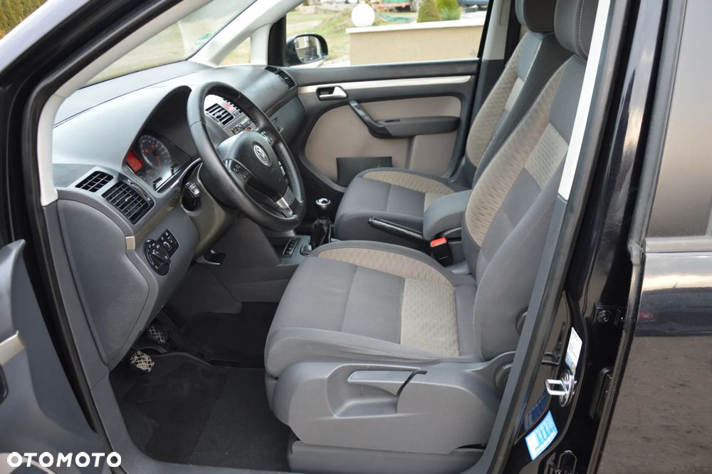 Volkswagen Touran 2.0 TDI DPF Cross - 19