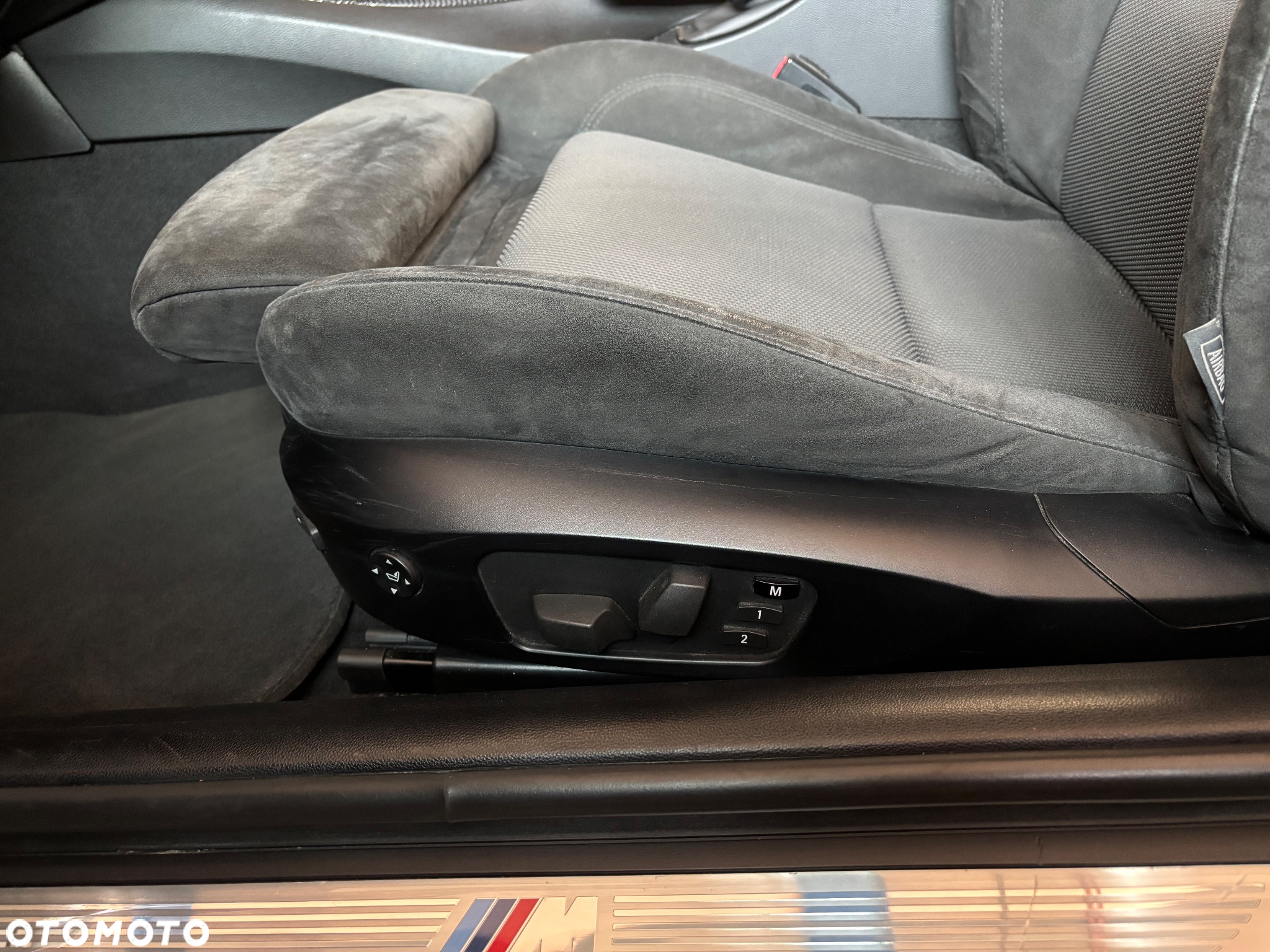 BMW Seria 3 335i Coupe - 7