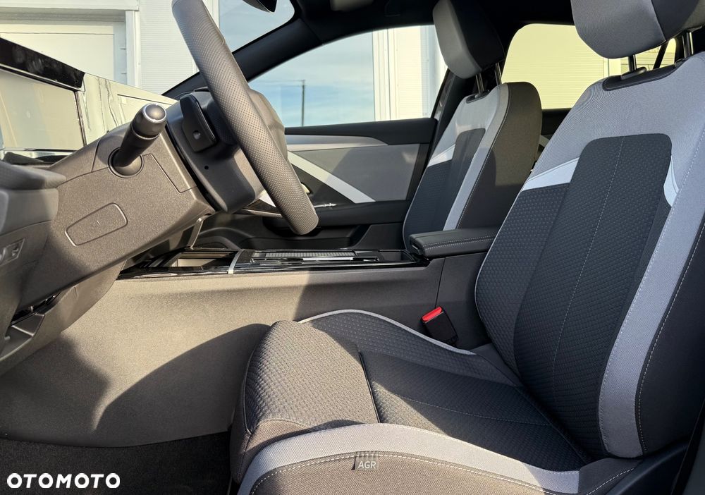 Opel Astra VI 1.2 T Edition S&S - 8