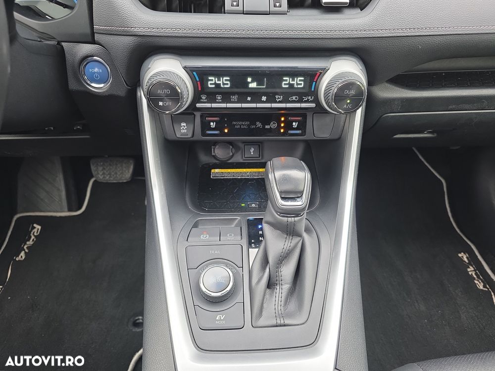 Toyota RAV4 - 14