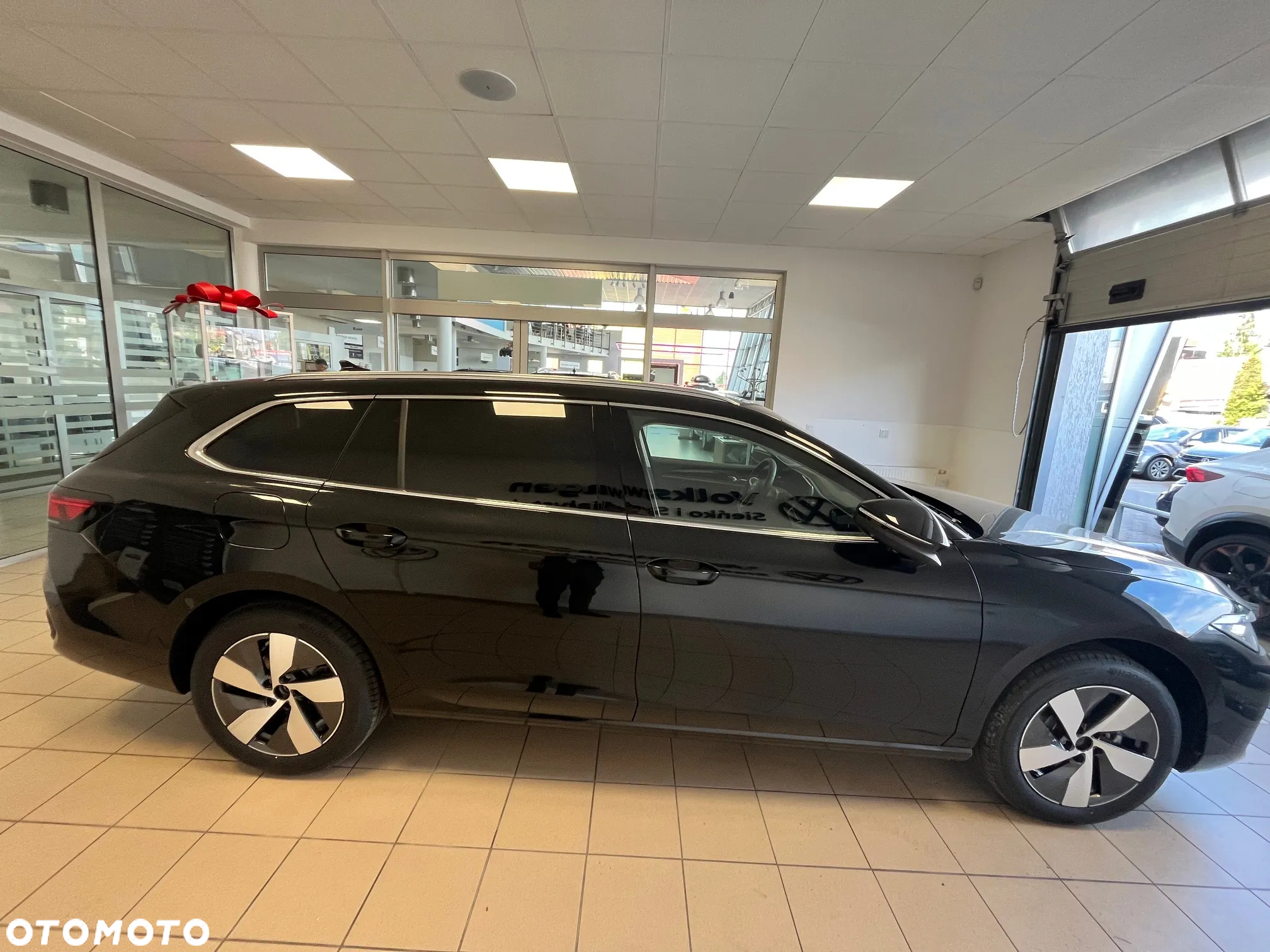 Volkswagen Passat - 4