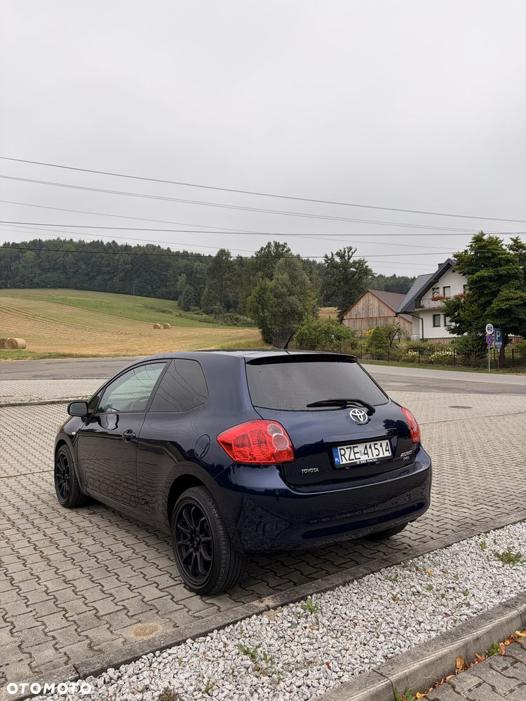 Toyota Auris - 4