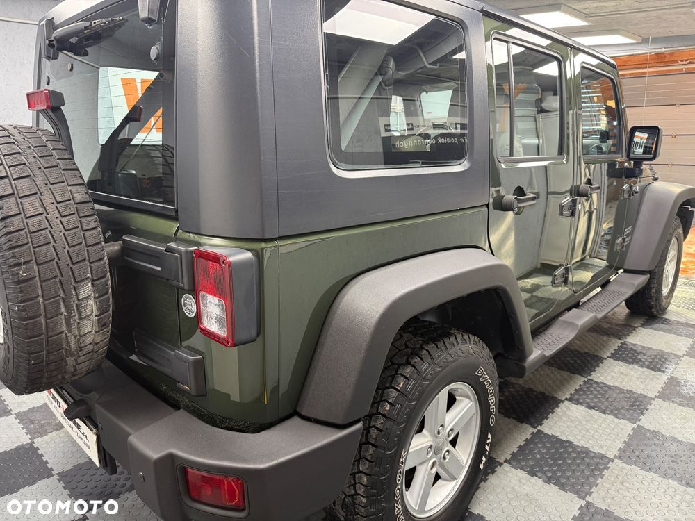 Jeep Wrangler - 24
