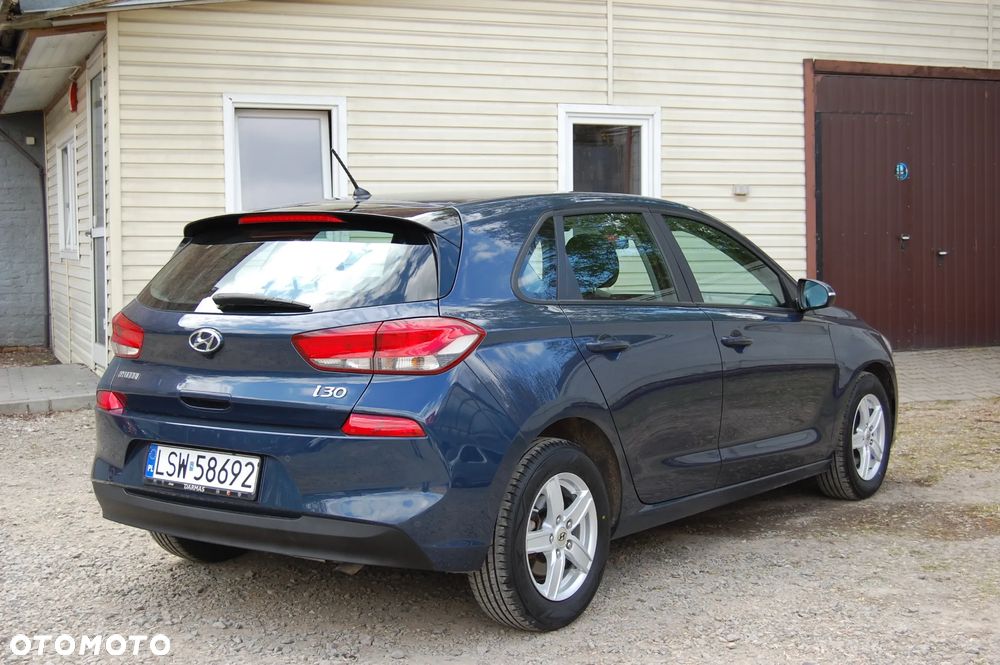 Hyundai i30 1.4 Trend - 14