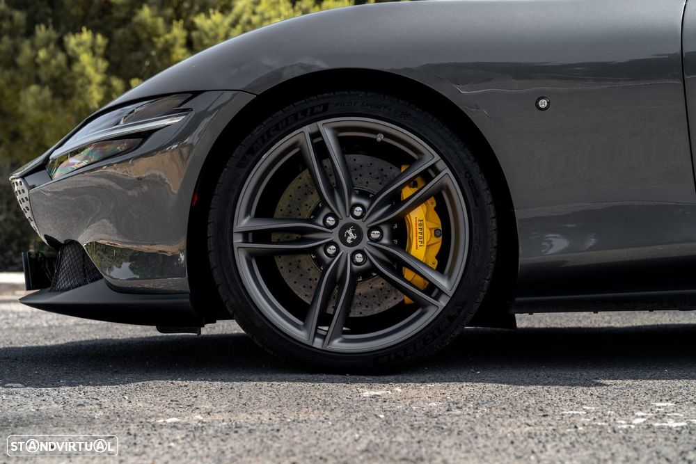 Ferrari Roma 3.9 Twin-Turbo V8 - 8