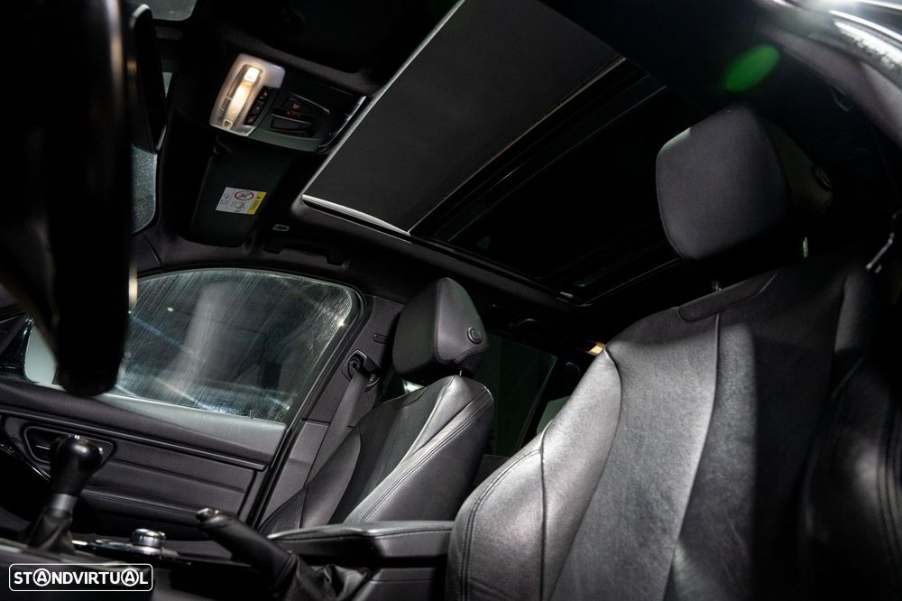 BMW 320 d Pack M - 17