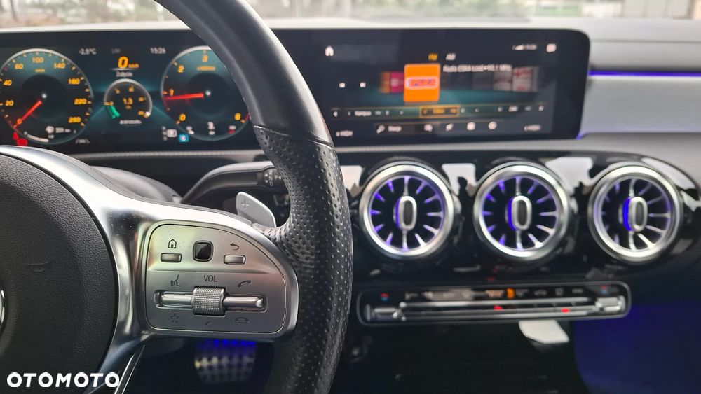 Mercedes-Benz CLA 220 d AMG Line 8G-DCT - 4