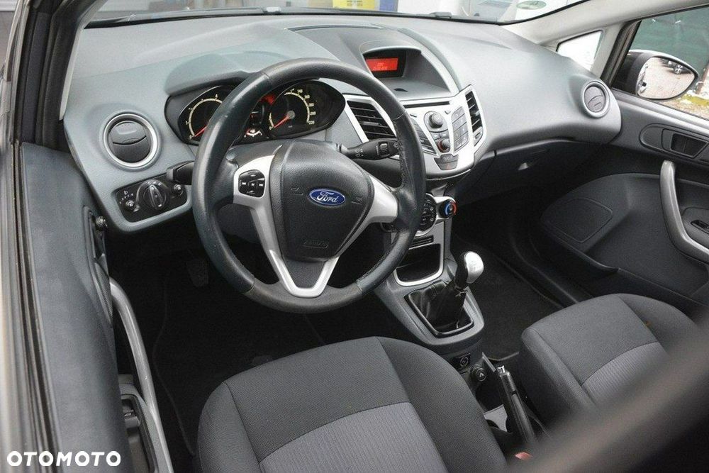 Ford Fiesta 1.25 Trend EU5 - 11