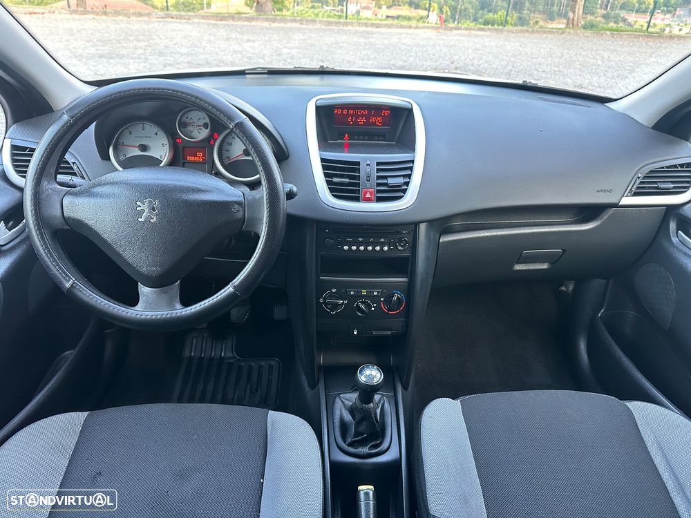 Peugeot 207 1.4 HDi Premium - 5