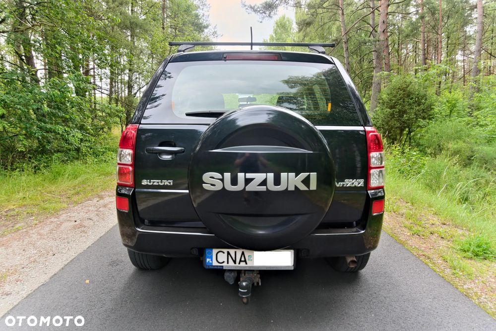 Suzuki Grand Vitara 2.0 - 5