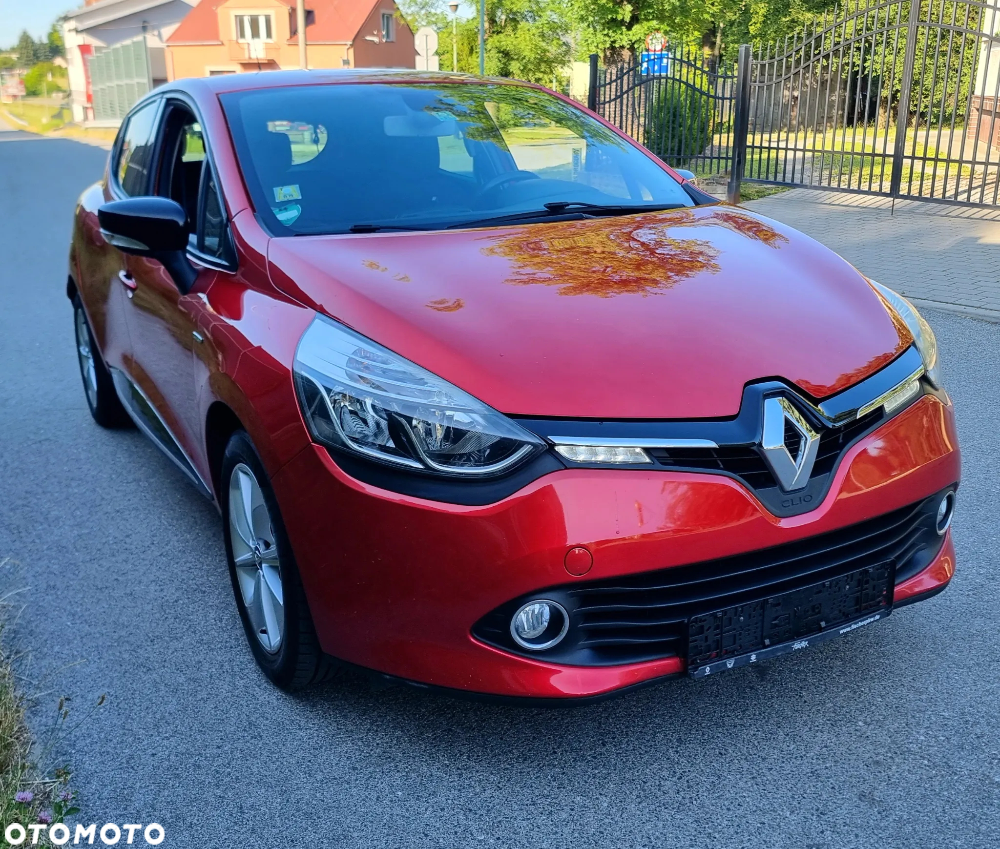 Renault Clio 1.2 16V Limited EU6 - 4