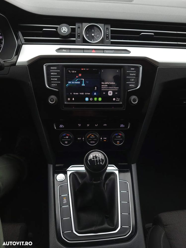 Volkswagen Passat Variant 2.0 TDI Comfortline - 24