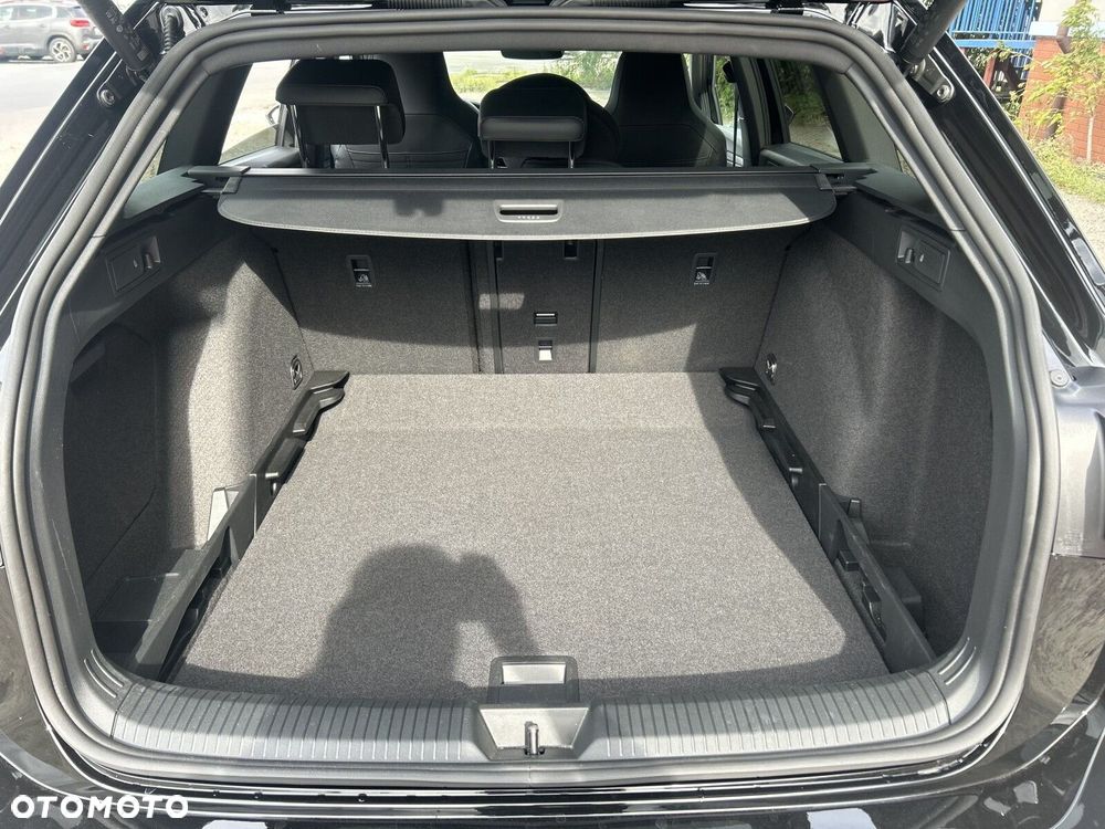 Volkswagen Golf Variant 1.5 eTSI mHEV R-Line Plus DSG - 18