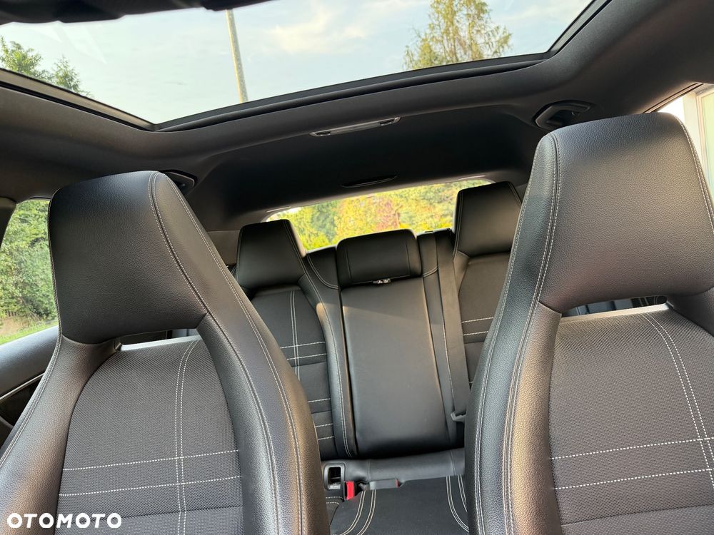 Mercedes-Benz Klasa A 180 BlueEfficiency Edition - 9