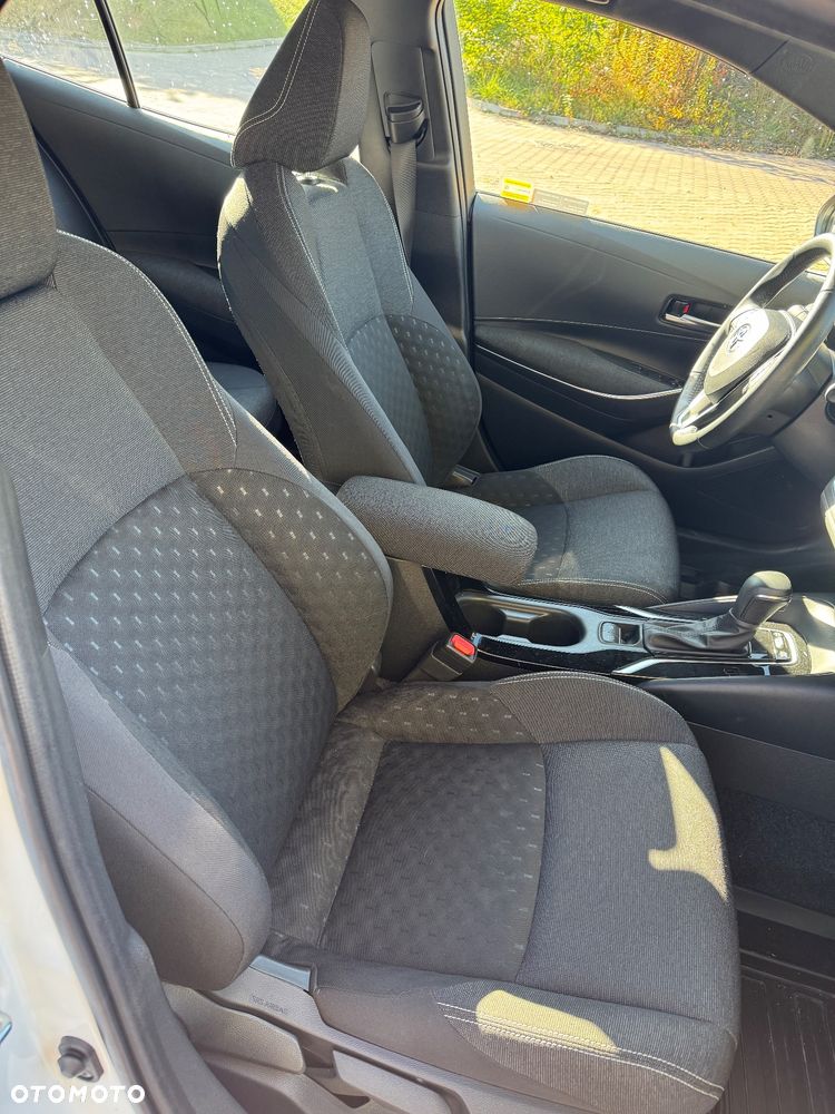 Toyota Corolla 1.8 Hybrid Comfort - 13