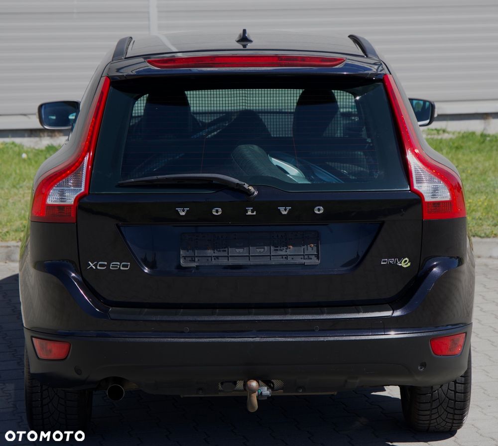 Volvo XC 60 D4 Momentum - 22