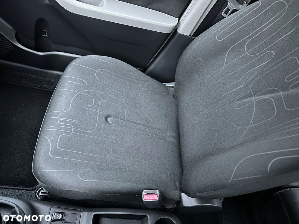 Toyota Yaris 1.0 Terra A/C - 12