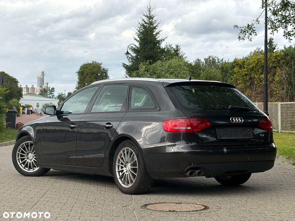 Audi A4 Avant 2.0 TDI DPF - 6