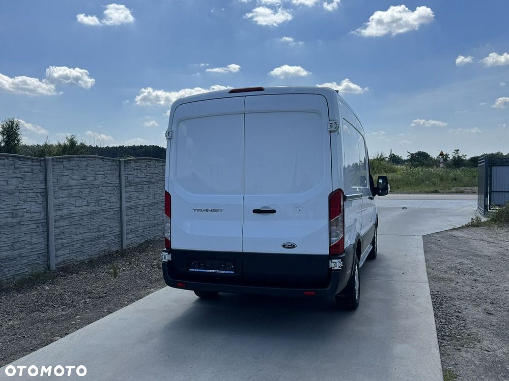 Ford Transit - 22