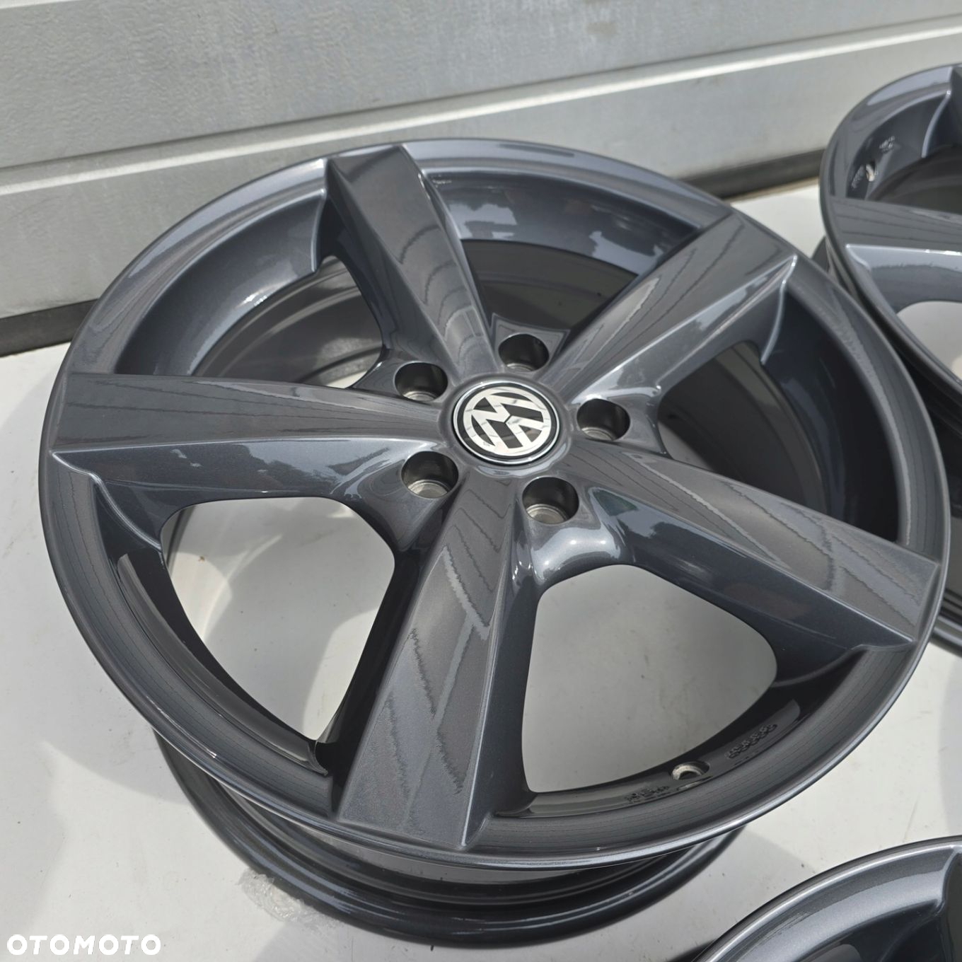 VW PASSAT B7 B8 CC TIGUAN II I T-ROC SHARAN GOLF VI VII CADDY 5x112 17 4X - 6