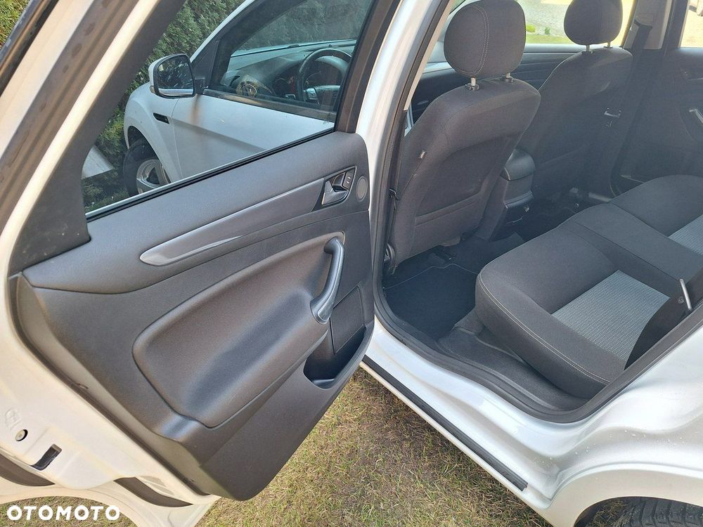 Ford Mondeo 2.0 TDCi Titanium - 23