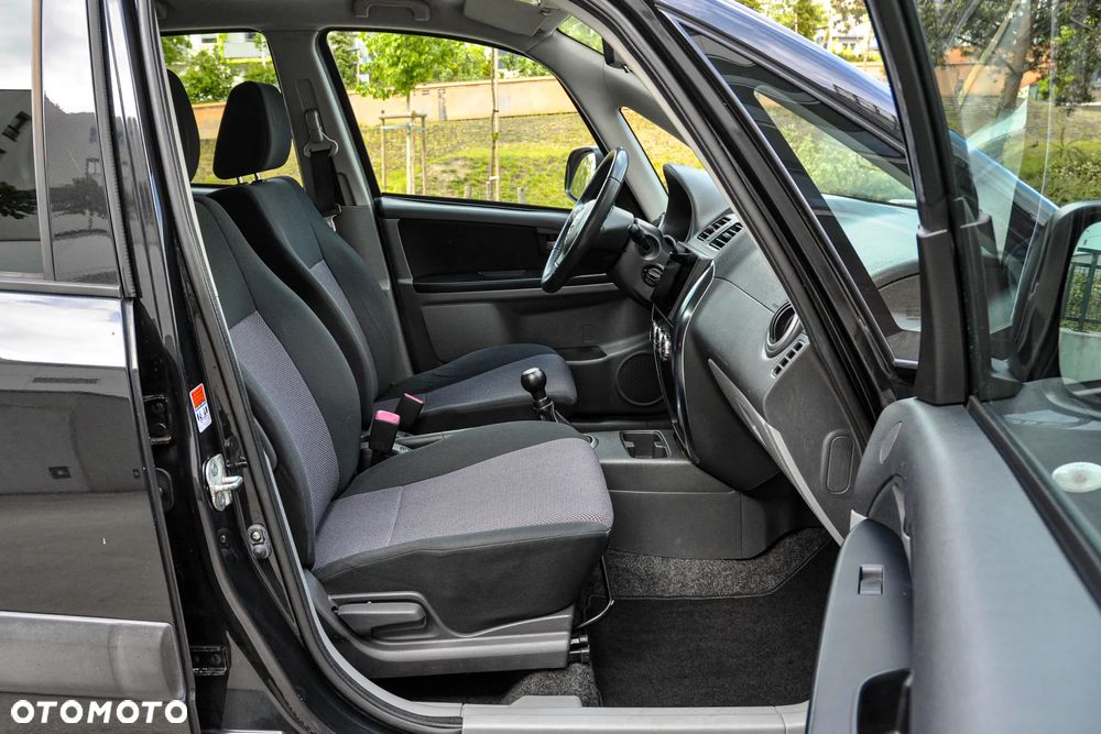 Suzuki SX4 - 11