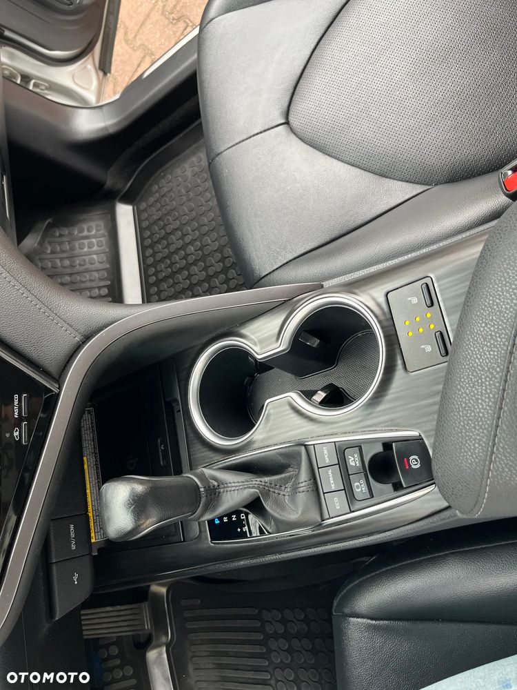 Toyota Camry 2.5 Hybrid Executive CVT - 13