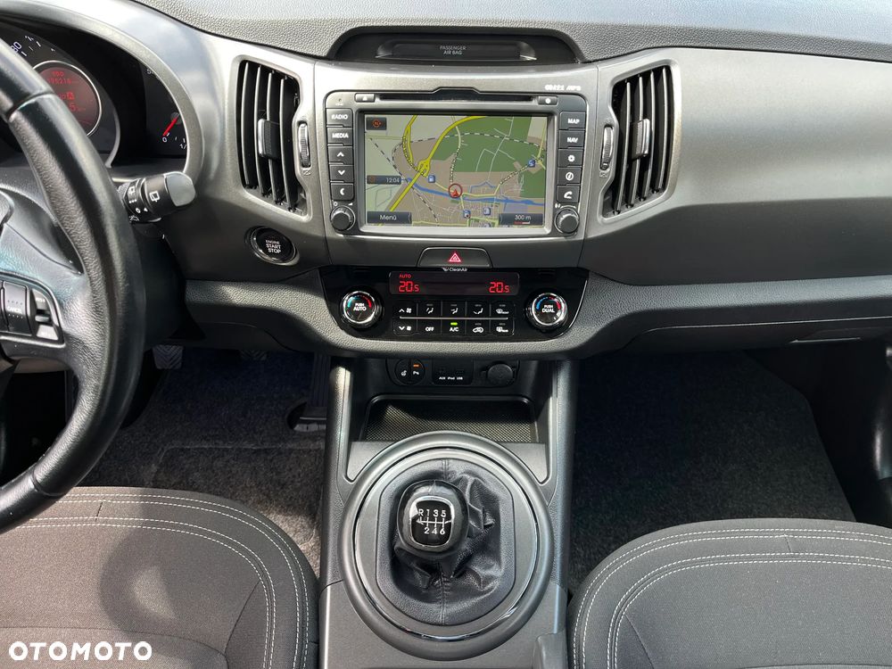 Kia Sportage 2,0 CRDI AWD Dream-Team Edition - 24
