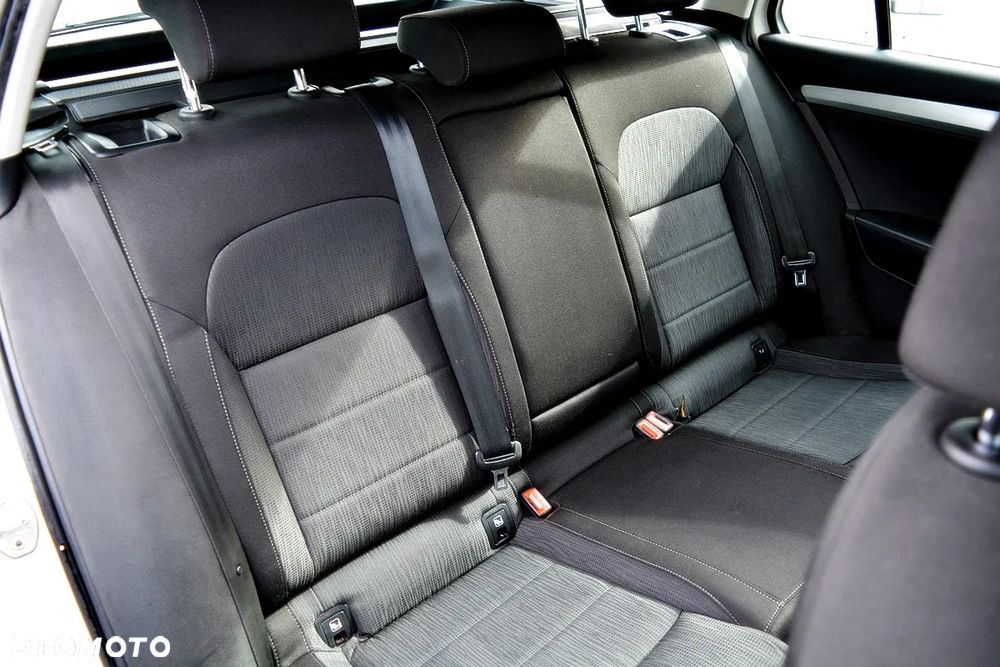 Skoda Superb 2.0 TDI DSG Active - 8