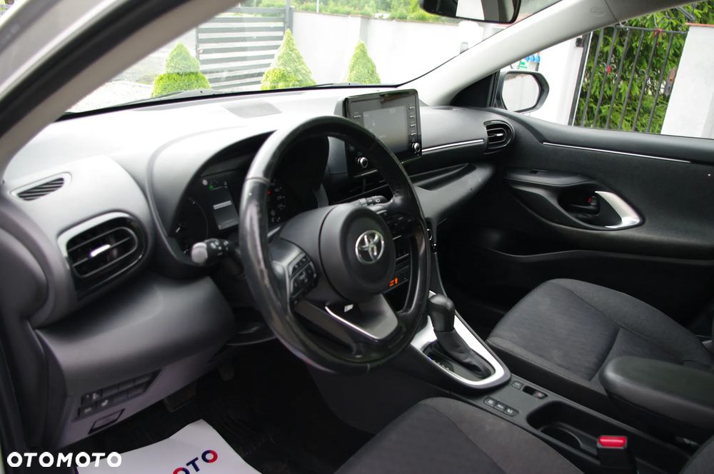 Toyota Yaris 1.5 Dynamic CVT - 10