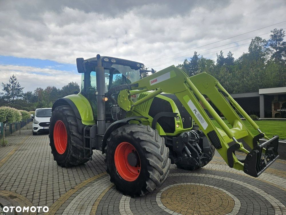 Claas AXION 810 CMATIC - 4