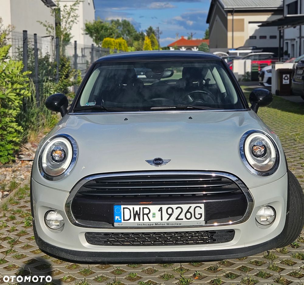 MINI Cooper Standard - 2
