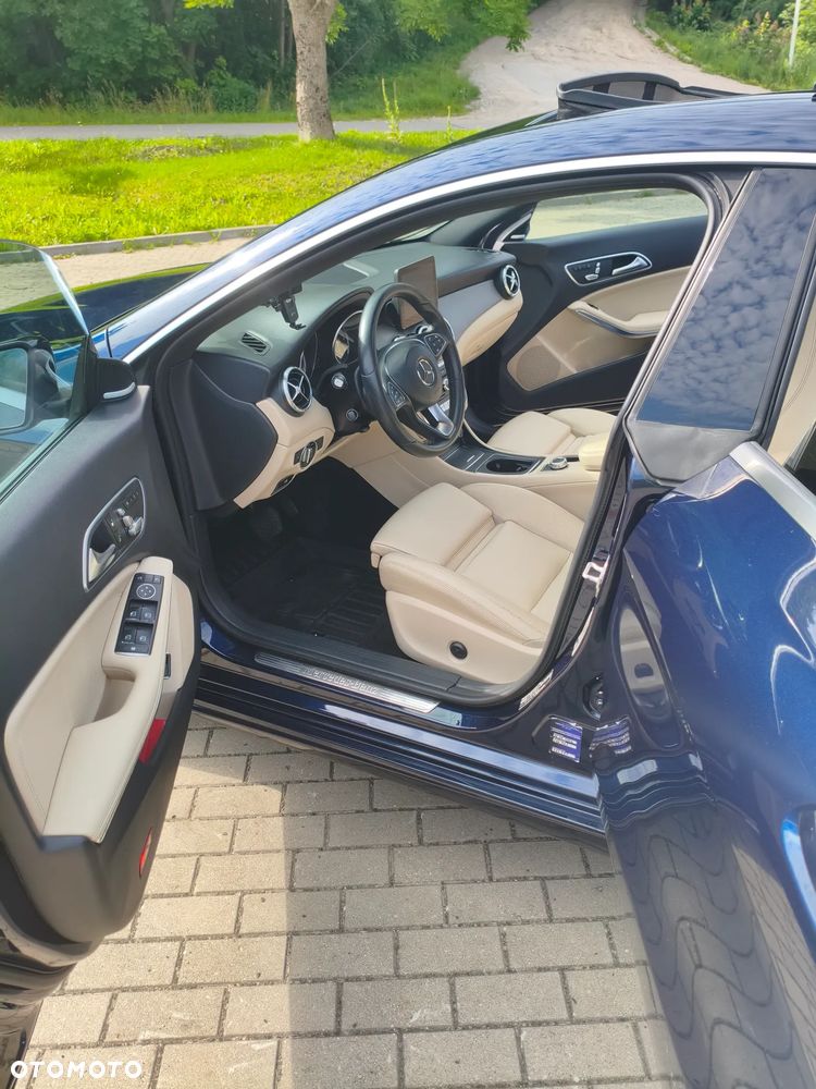 Mercedes-Benz CLA 250 Sport 7G-DCT - 13