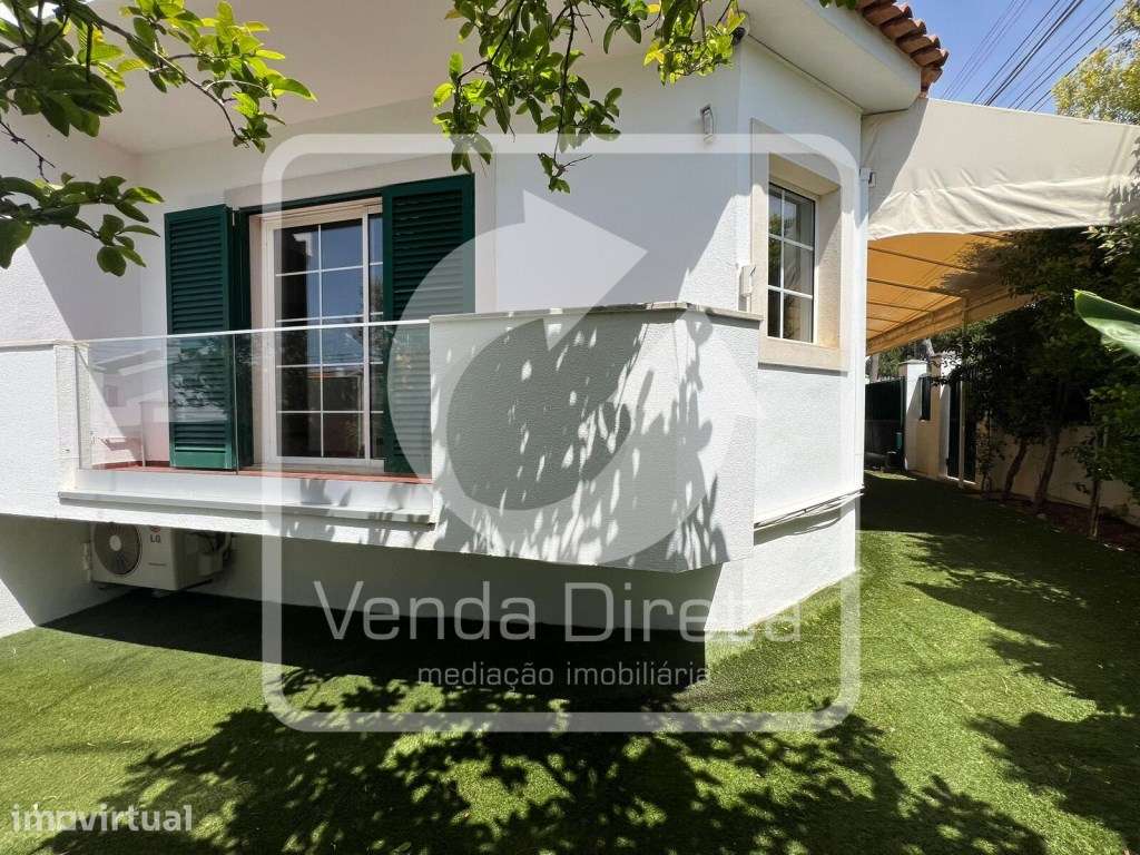 Moradia T4 Isolada com Piscina e Garagem no Estoril | IMÓVEL DA BANCA - Grande imagem: 3/42