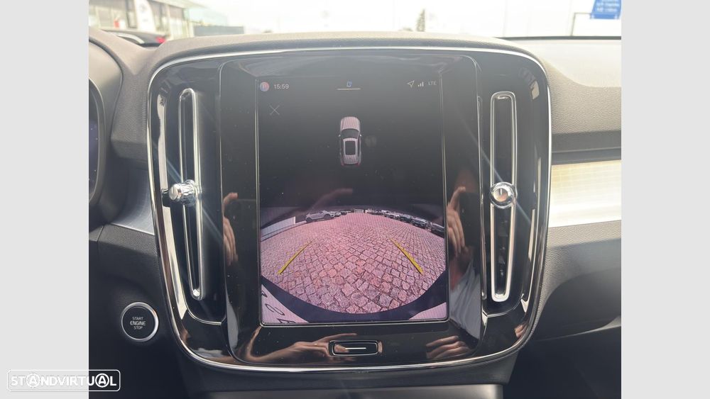 Volvo XC 40 2.0 B3 Plus Dark - 18