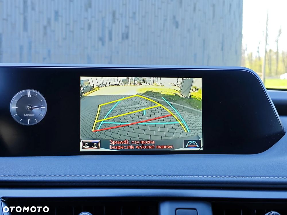 Lexus UX 200 GPF F Impression 2WD - 18