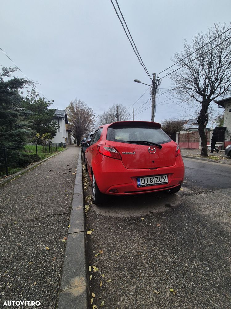 Mazda 2 - 5