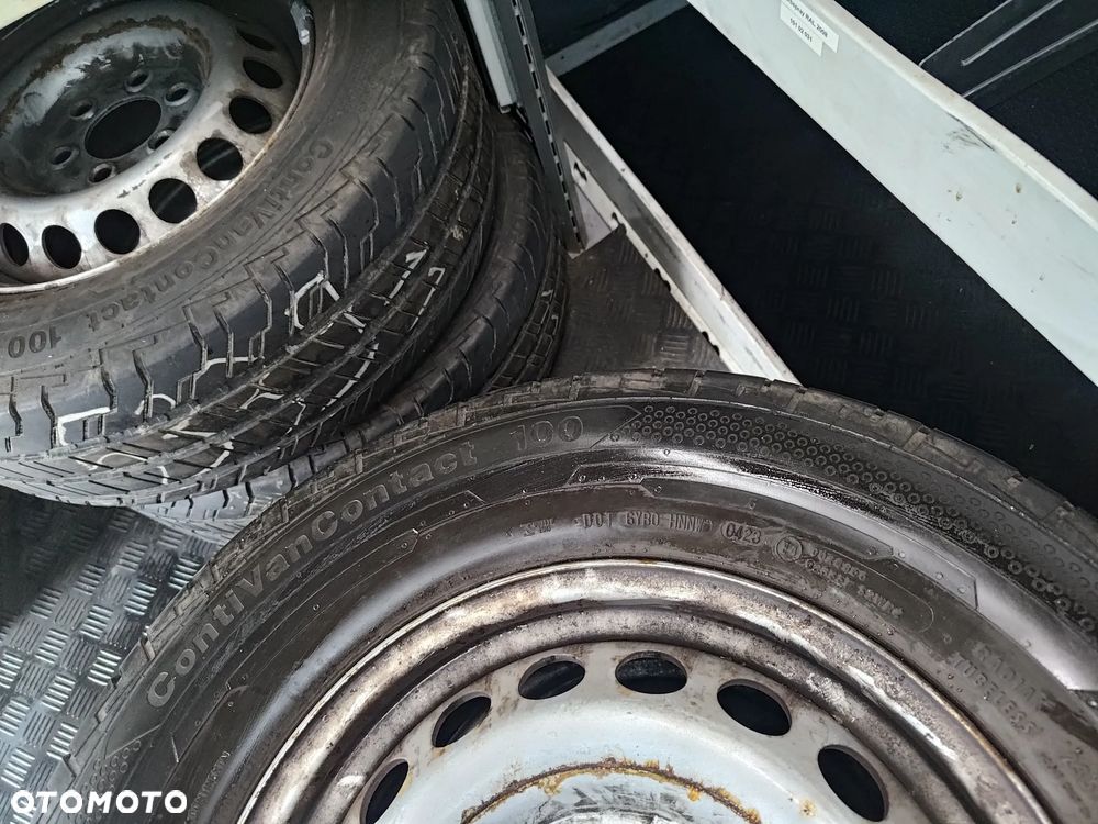 Mercedes-Benz Sprinter - 23