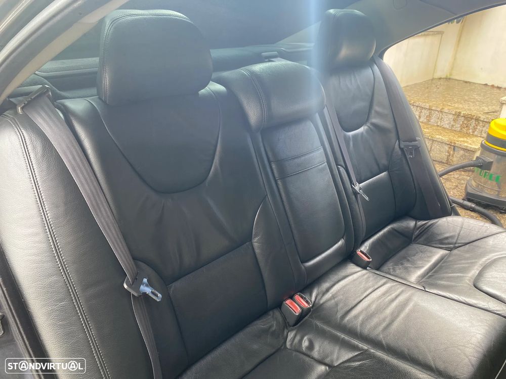 Volvo S60 2.3 T5 - 12
