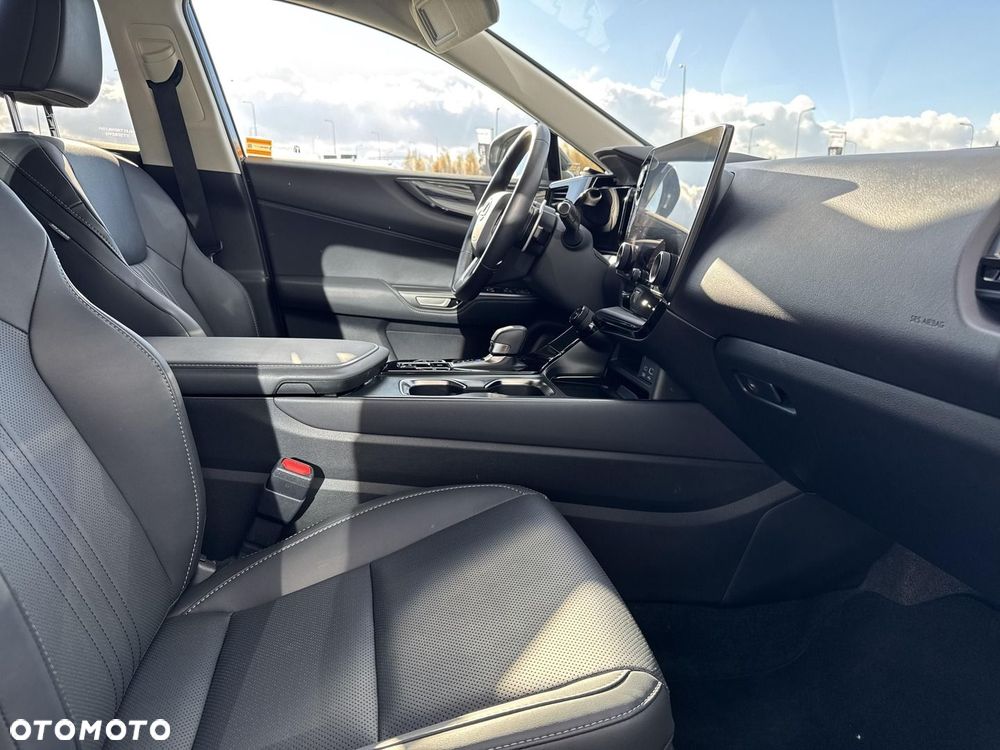 Lexus NX 350h Prestige AWD - 26