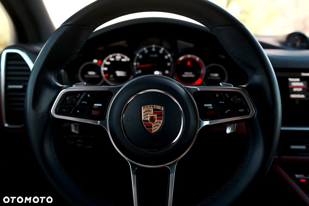 Porsche Cayenne Tiptronic S - 23