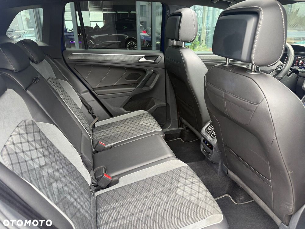 Volkswagen Tiguan - 16