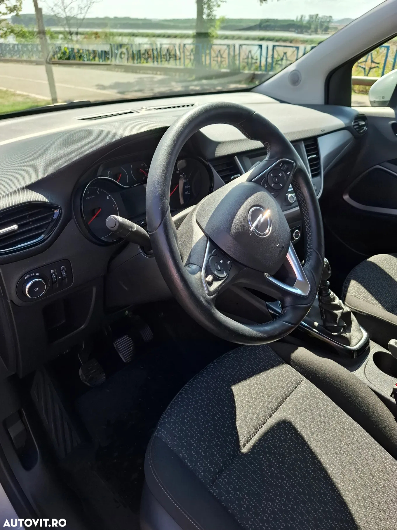 Opel Crossland - 26