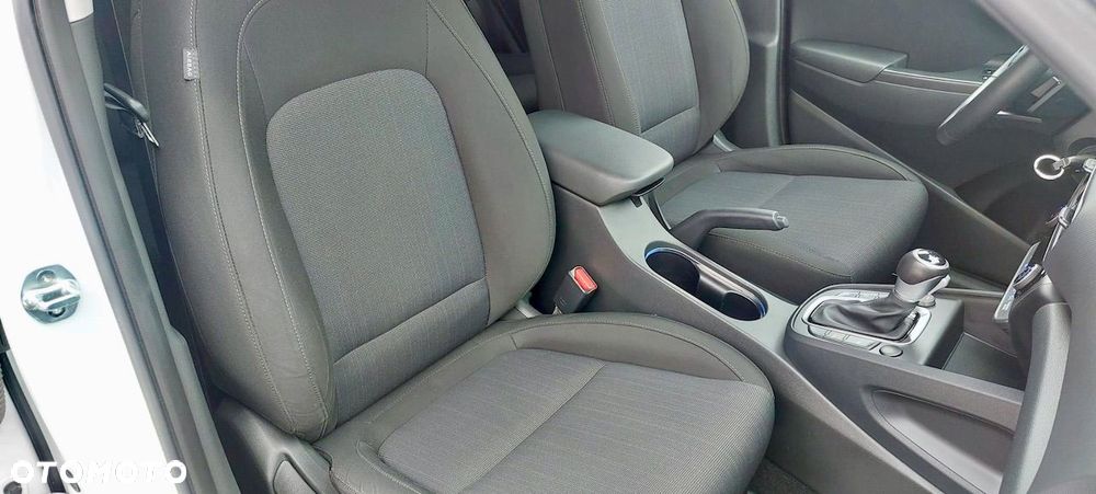 Hyundai Kona 1.0 T-GDI Style DCT - 16