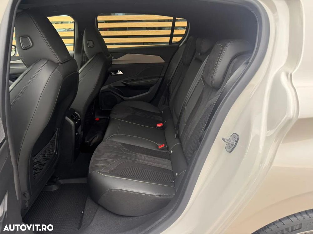 Peugeot 308 1.5L BlueHDI EAT8 GT - 16