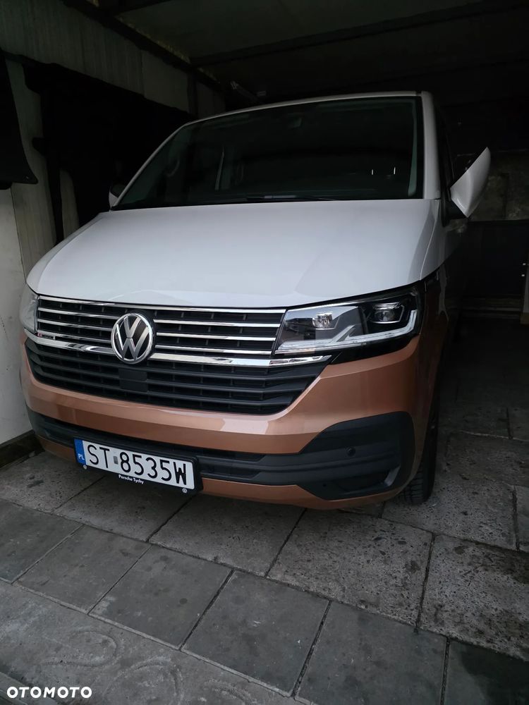 Volkswagen Multivan - 10