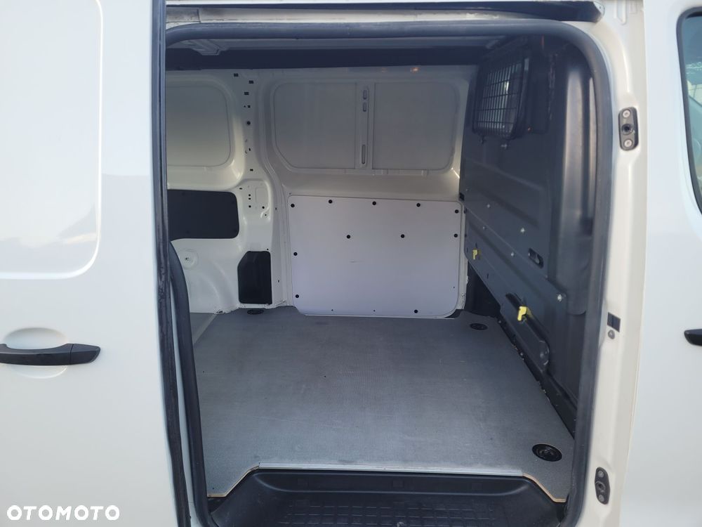 Toyota Proace LONG kamera 122KM NaviGoogle 3-osobowy - 17