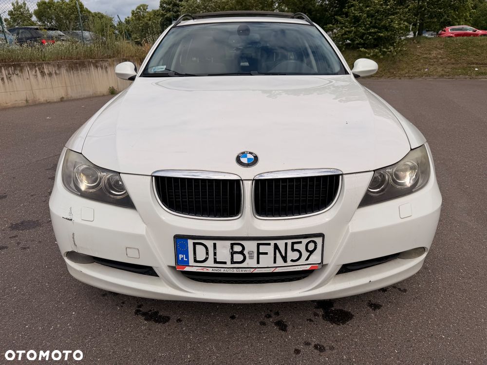 BMW Seria 3 318i - 9
