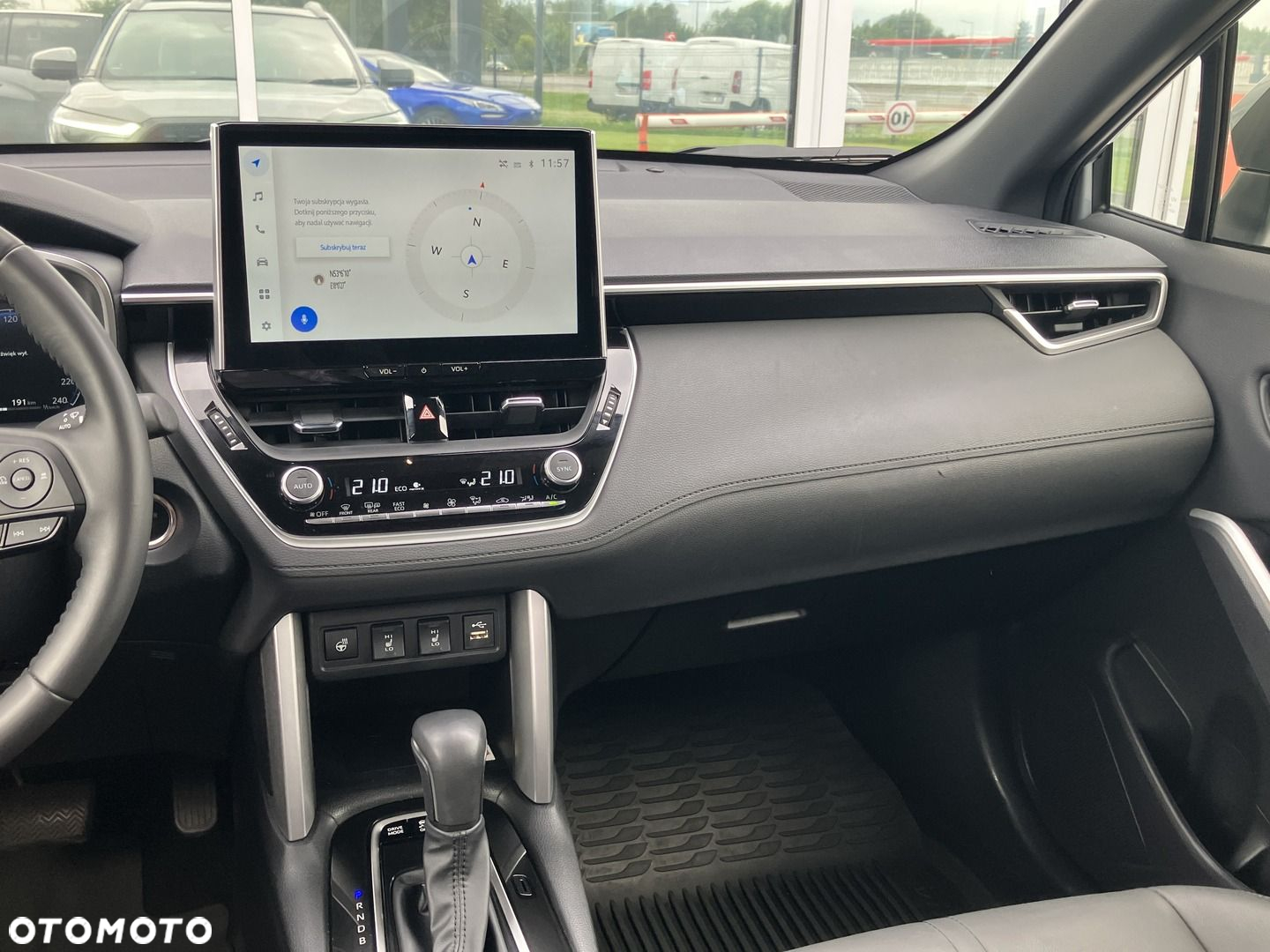 Toyota Corolla Cross 2.0 Hybrid Executive - 14